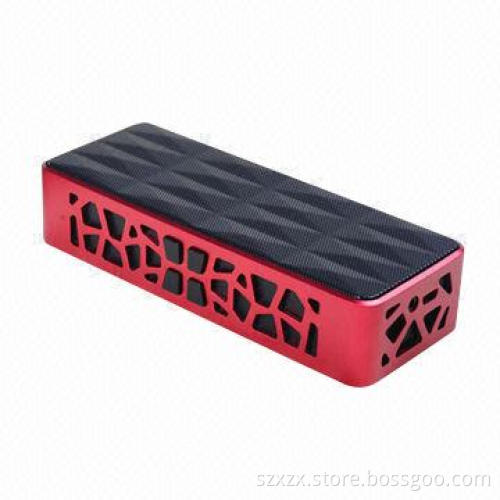 Bluetooth speaker with double horn